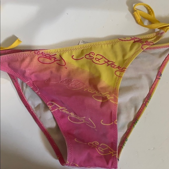 bikini - Picture 2 of 2